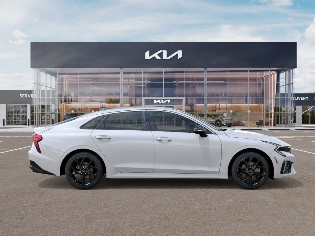 Used 2026 White Kia GT-Line image 3
