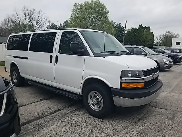 2019 Chevrolet Express 3500 LT Extended's photo