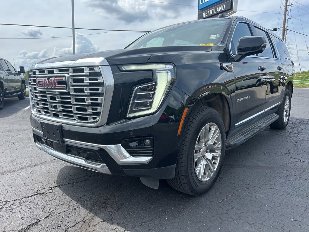 2025 GMC Yukon Denali AWD's photo