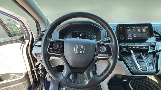 Used 2023 Blue Honda Touring image 13