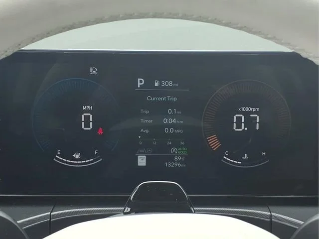 Used 2026  Hyundai SEL image 11