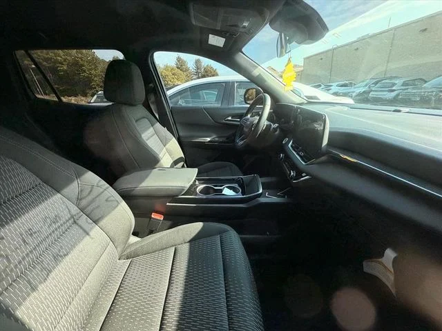 Used 2025 Green Chevrolet LT image 14