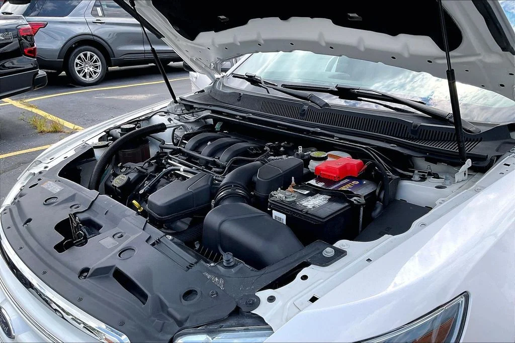 Used 2019 White Ford Limited image 32