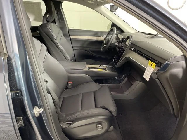 Used 2025 Blue Volvo Ultra Twin Motor Performance image 39