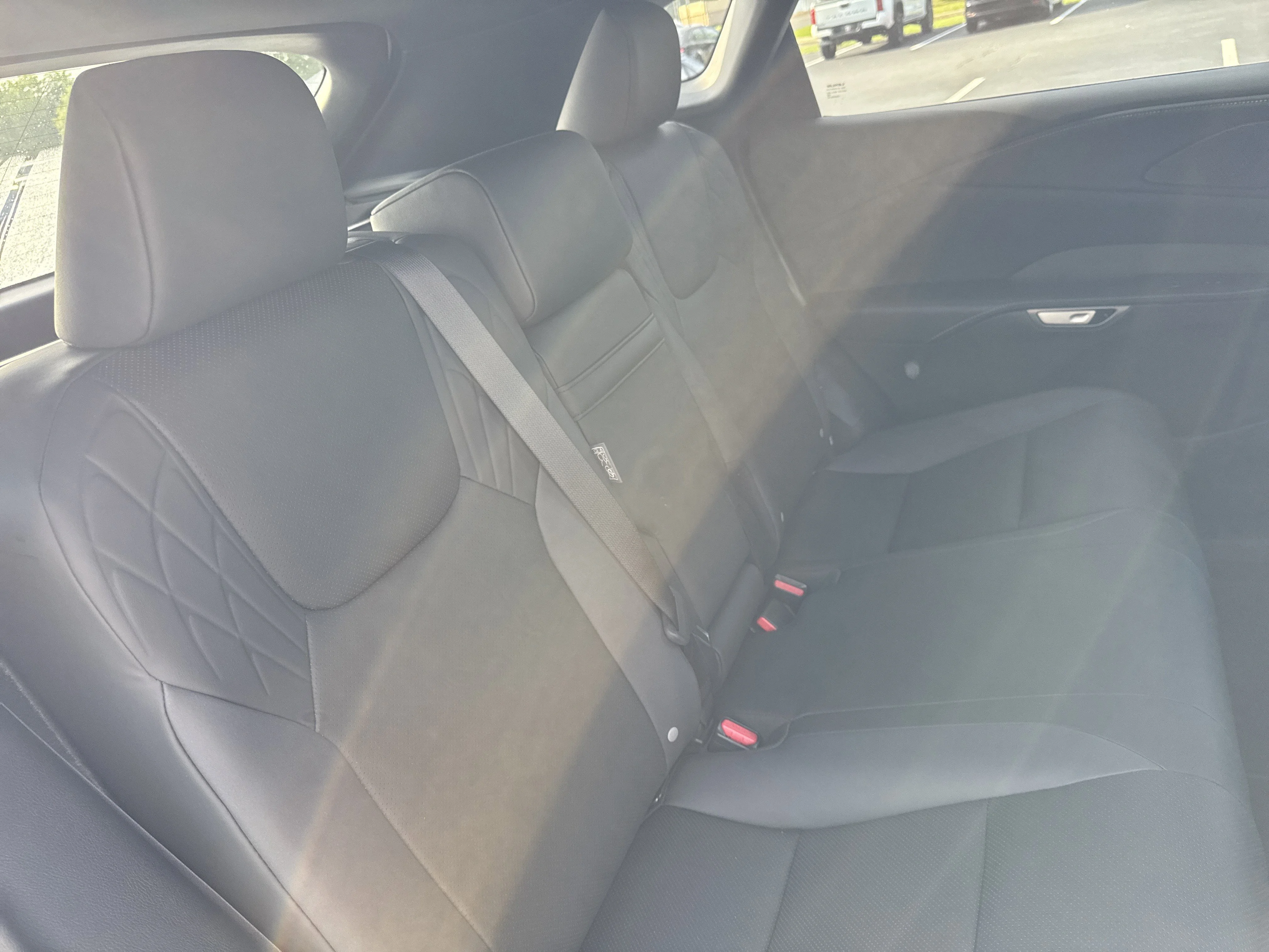 Used 2025  Lexus  image 30