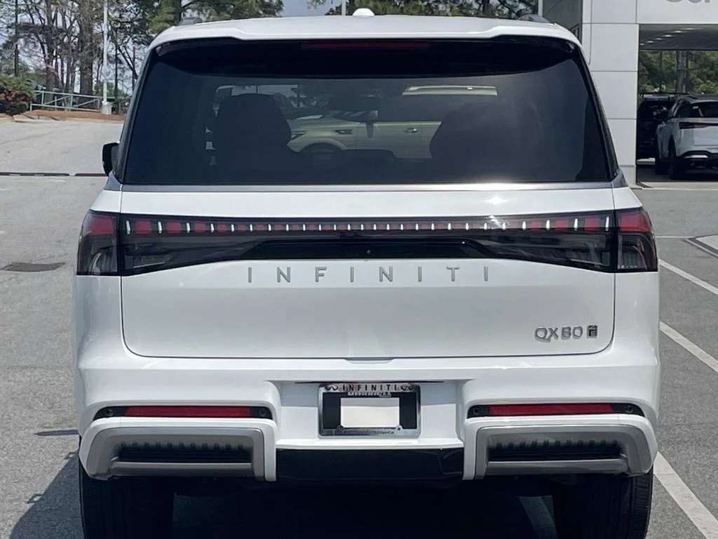 Used 2025 White INFINITI SENSORY image 3