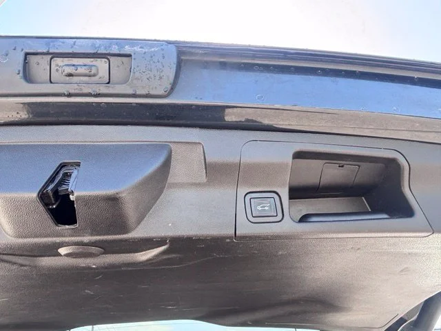 Used 2023 Black GMC Denali image 33