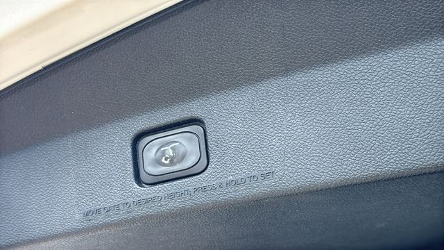 Used 2018 White Ford Limited image 15
