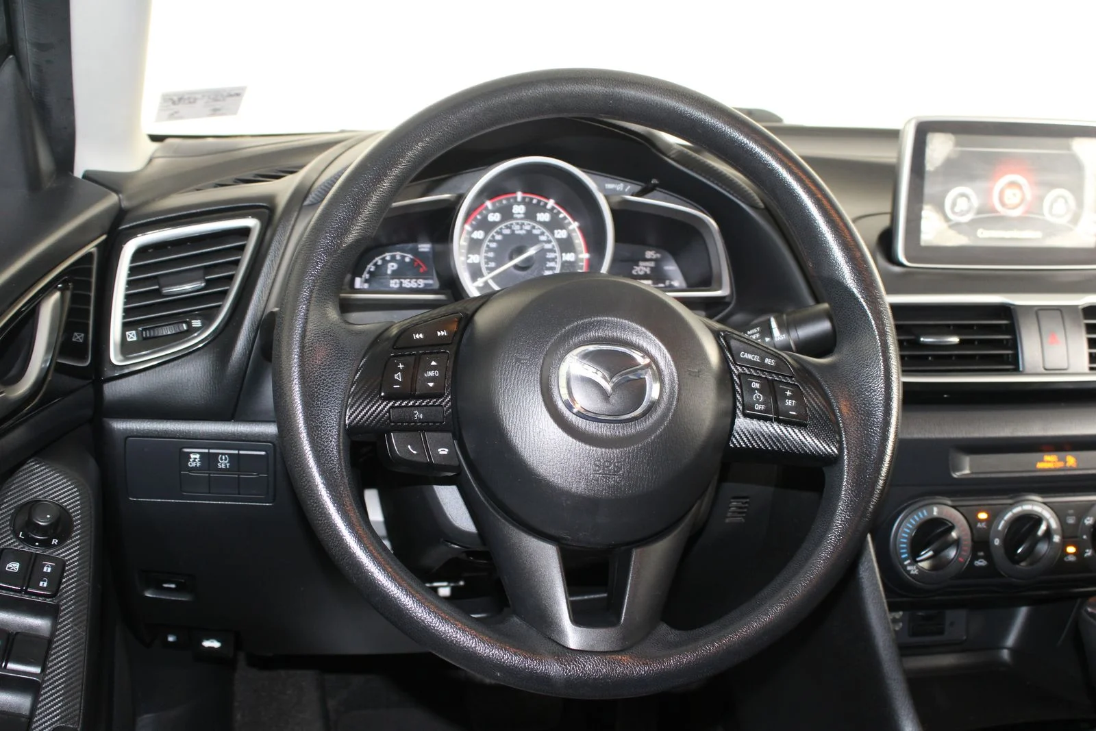 Used 2015 Black Mazda i Sport image 20