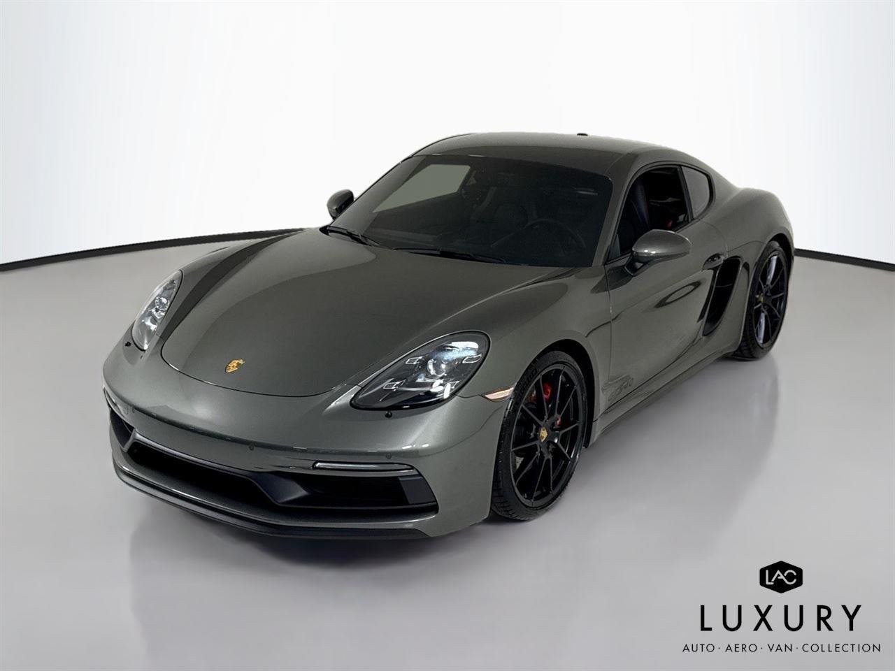 Used 2024 Aventurine Green Metallic Porsche GTS 4.0 | 18 way Seats | PDLS Lights | Premium Pkg image 4
