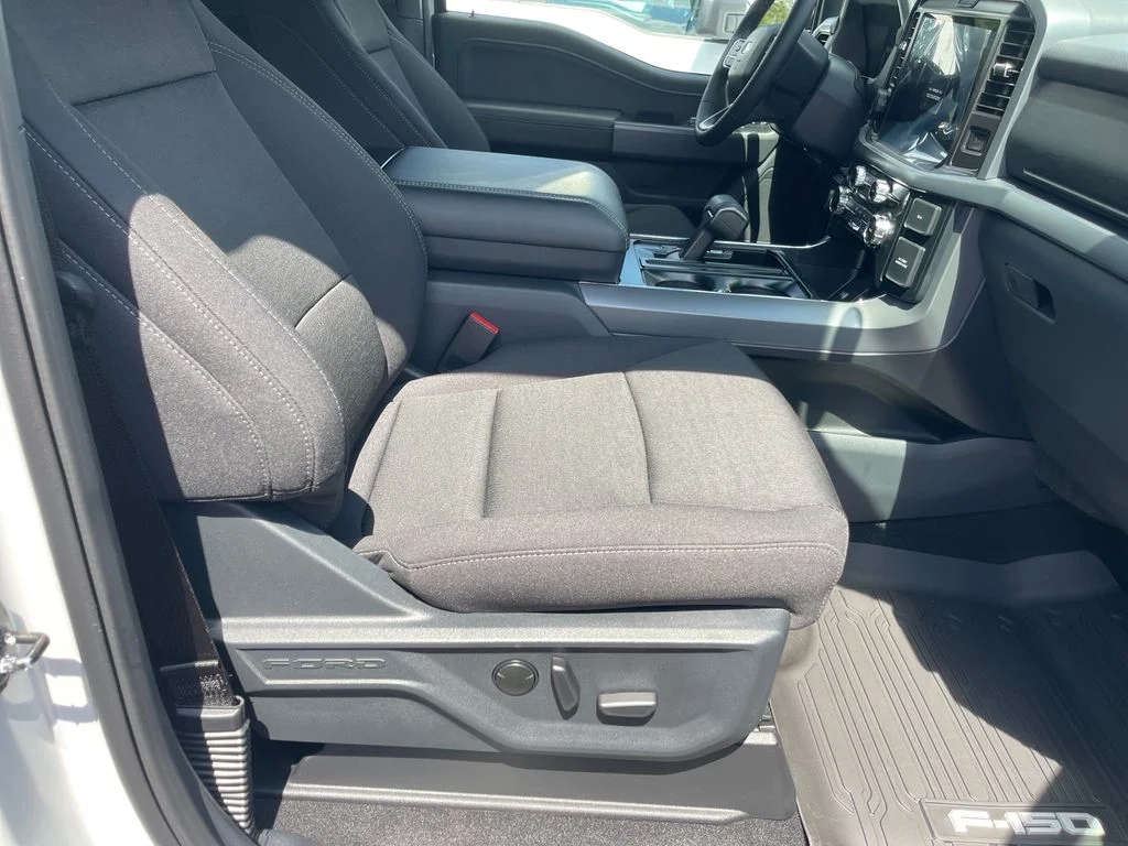 New 2026 Avalanche Ford XLT image 14
