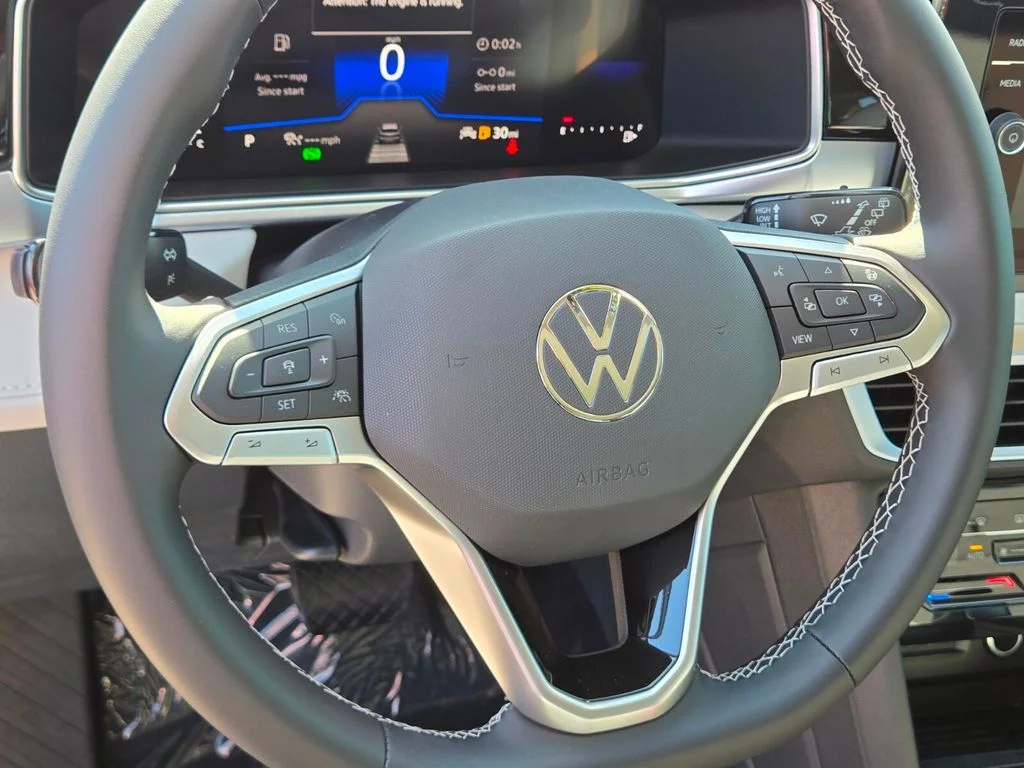 New 2026 Silver Volkswagen 1.5T SE image 11