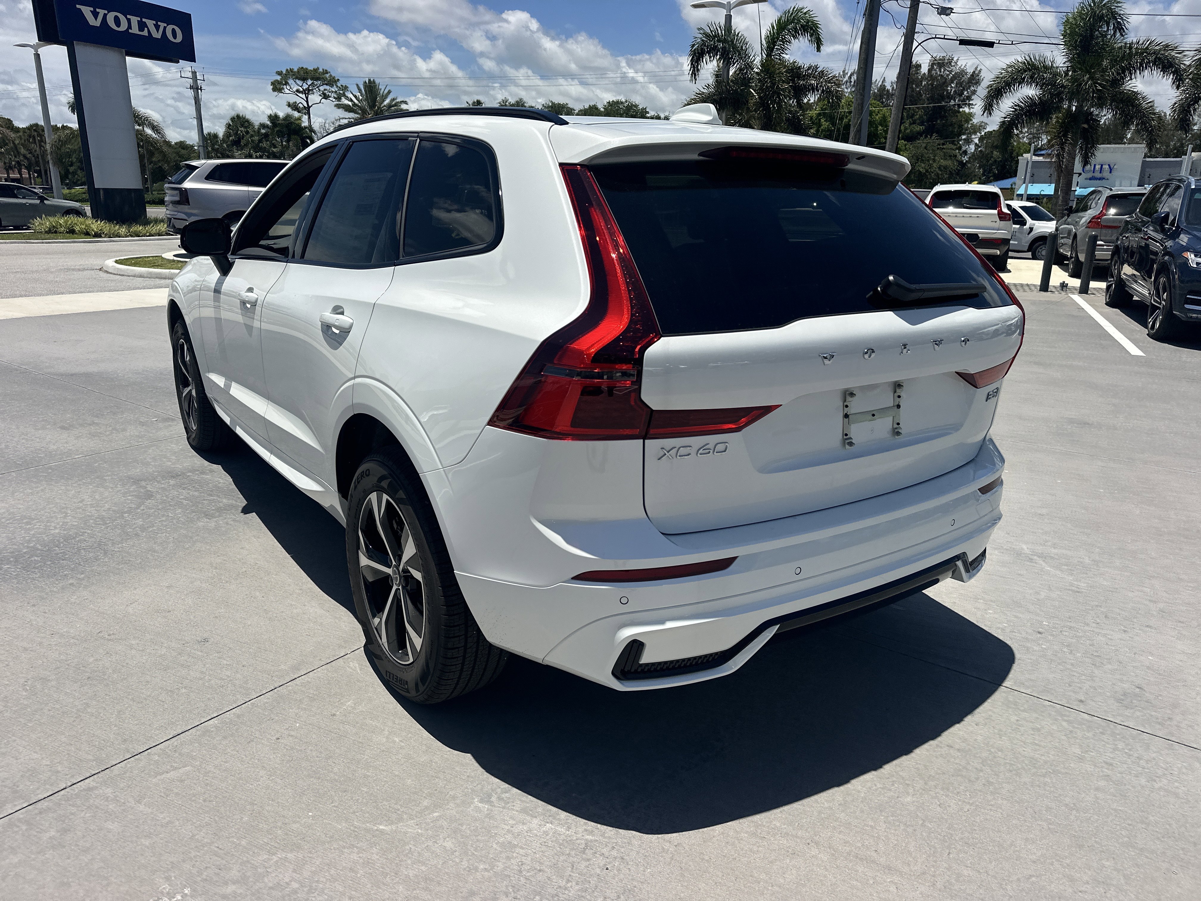 New 2026  Volvo Core image 9