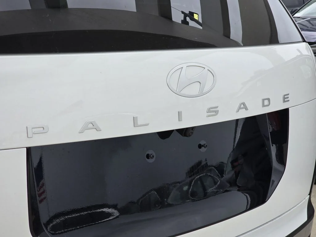New 2026 White Hyundai SEL Premium image 6