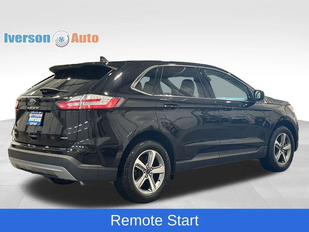 Used 2024 Black Ford SEL image 9