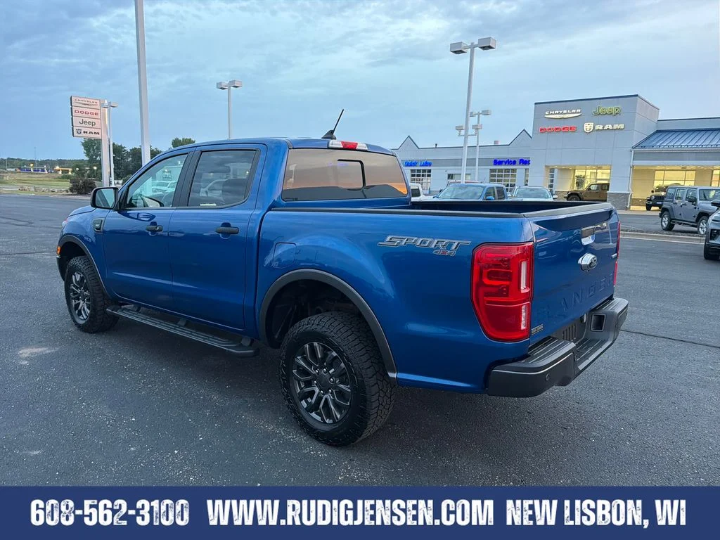 Used 2019 Blue Ford XLT image 3