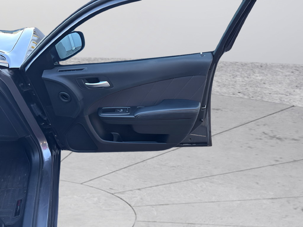 Used 2019 Gray Dodge SXT image 37