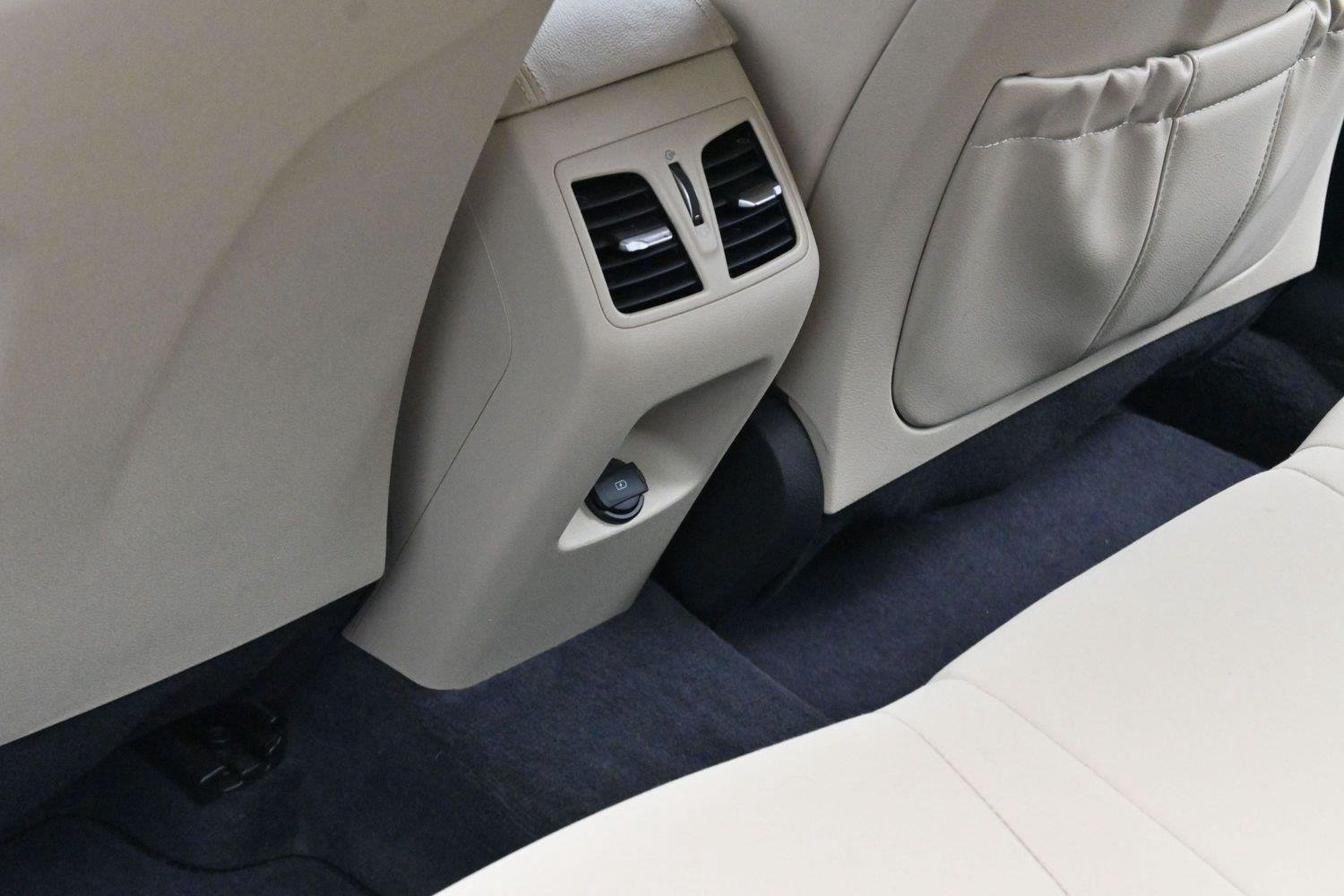 Used 2019 Phantom Black Hyundai SEL image 28