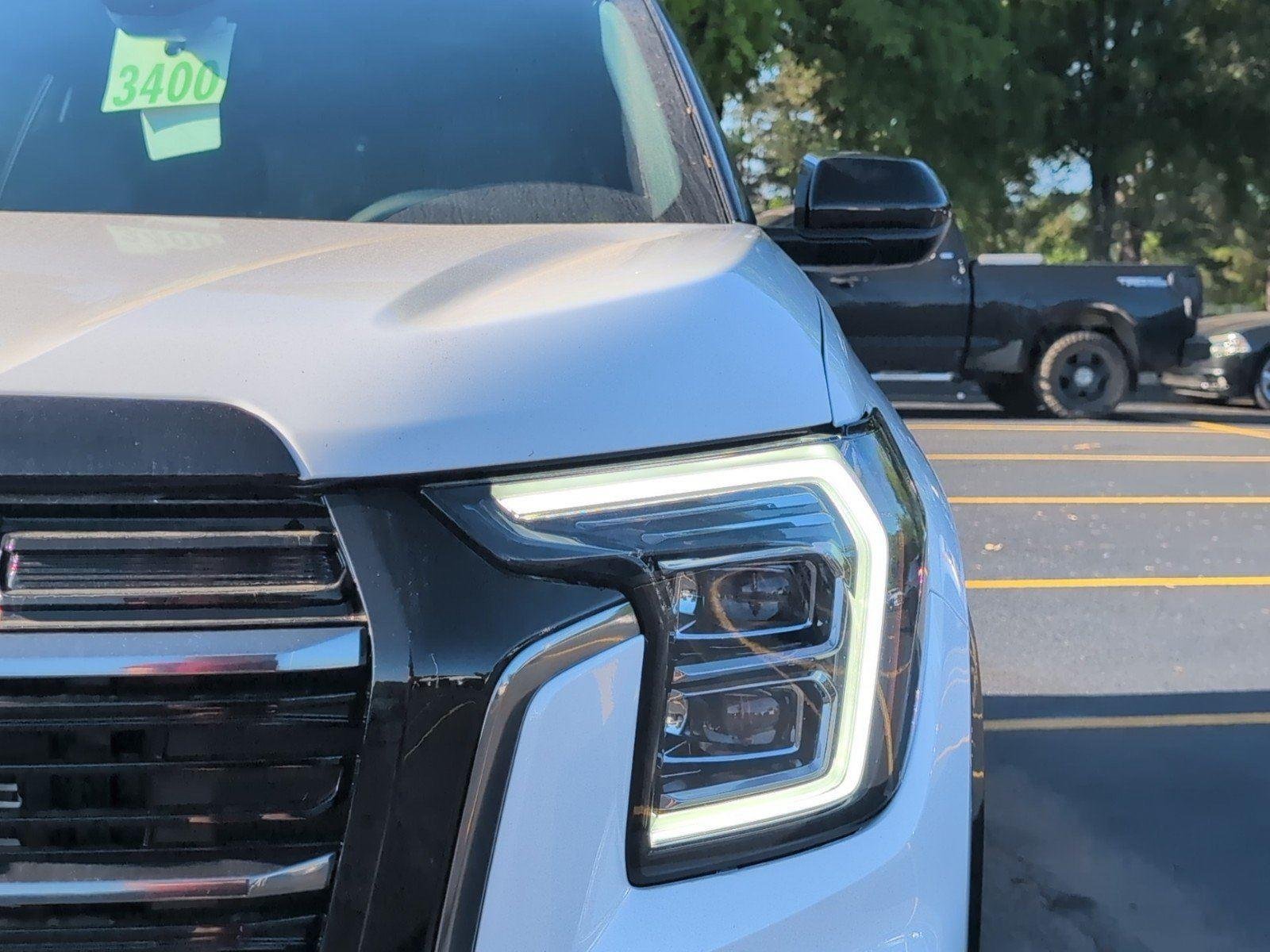 New 2026 Summit White GMC AT4 image 12