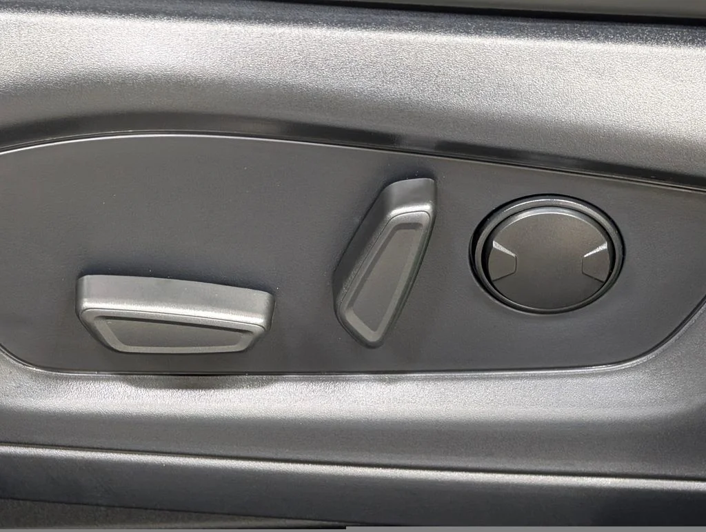 New 2027 Avalanche Gray Ford Active image 12