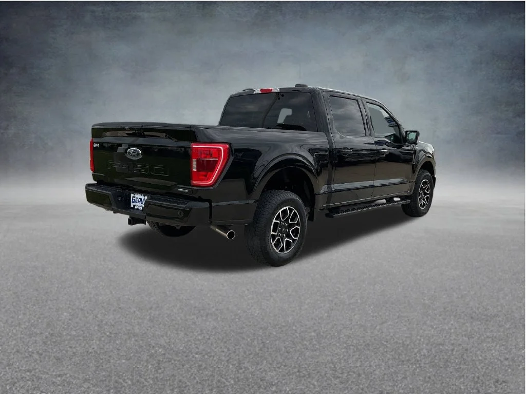 Used 2023 Black Ford XLT image 7