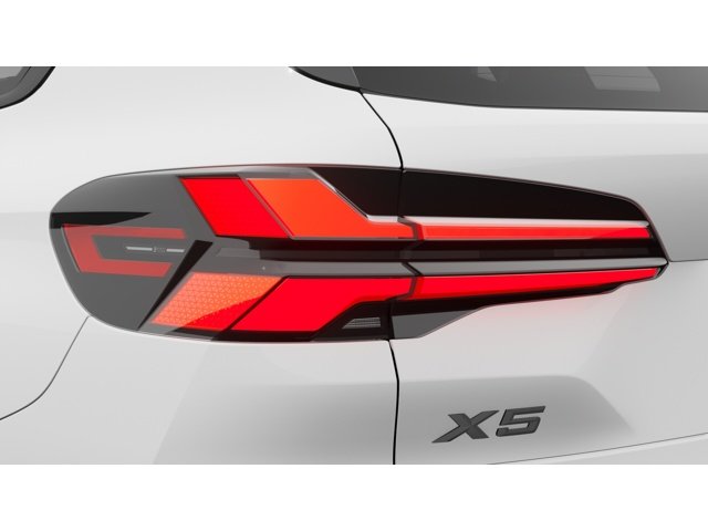 New 2026 Alpine White BMW sDrive40i image 8