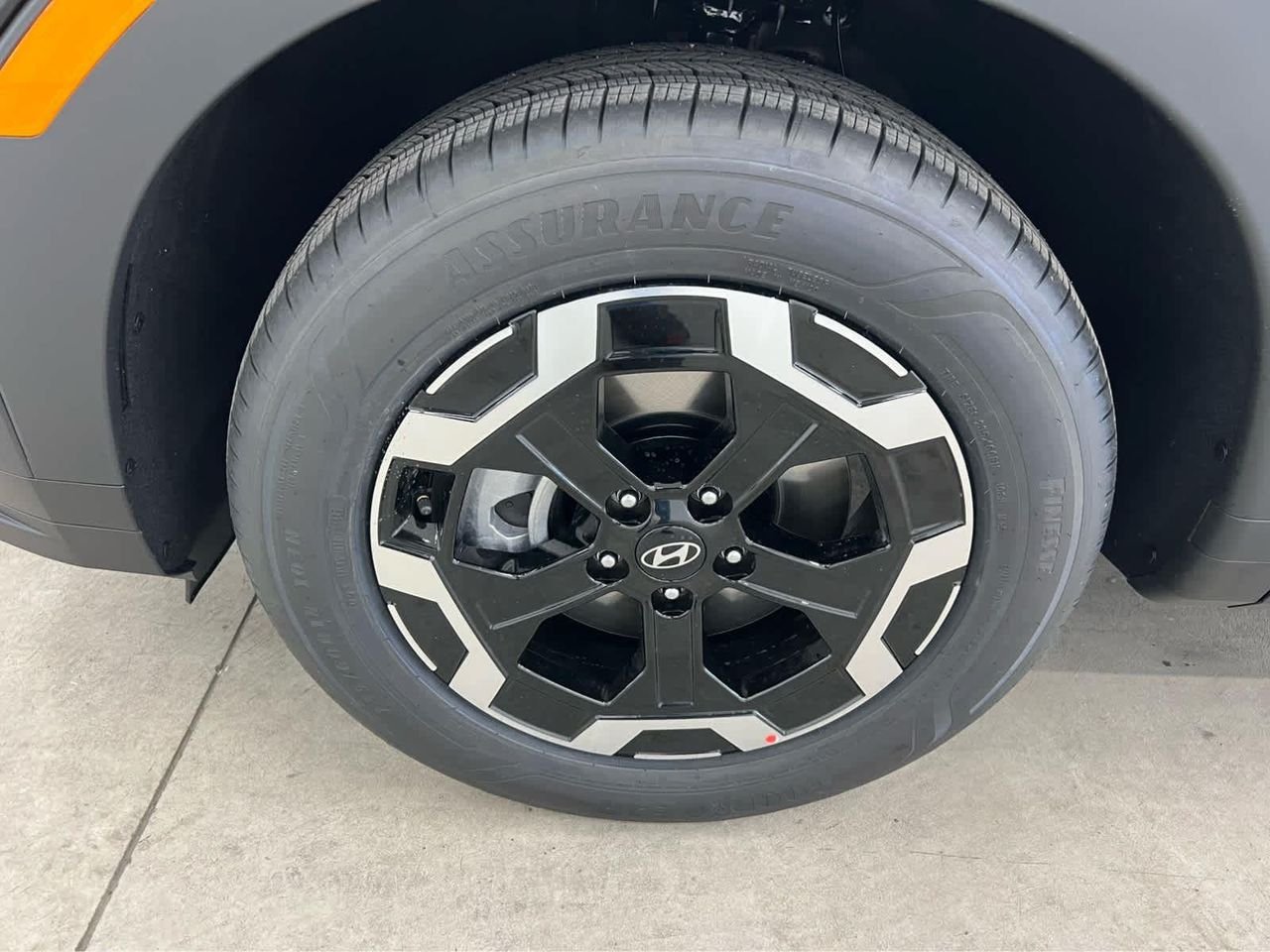 New 2026 Phantom Black Hyundai SE AWD image 7