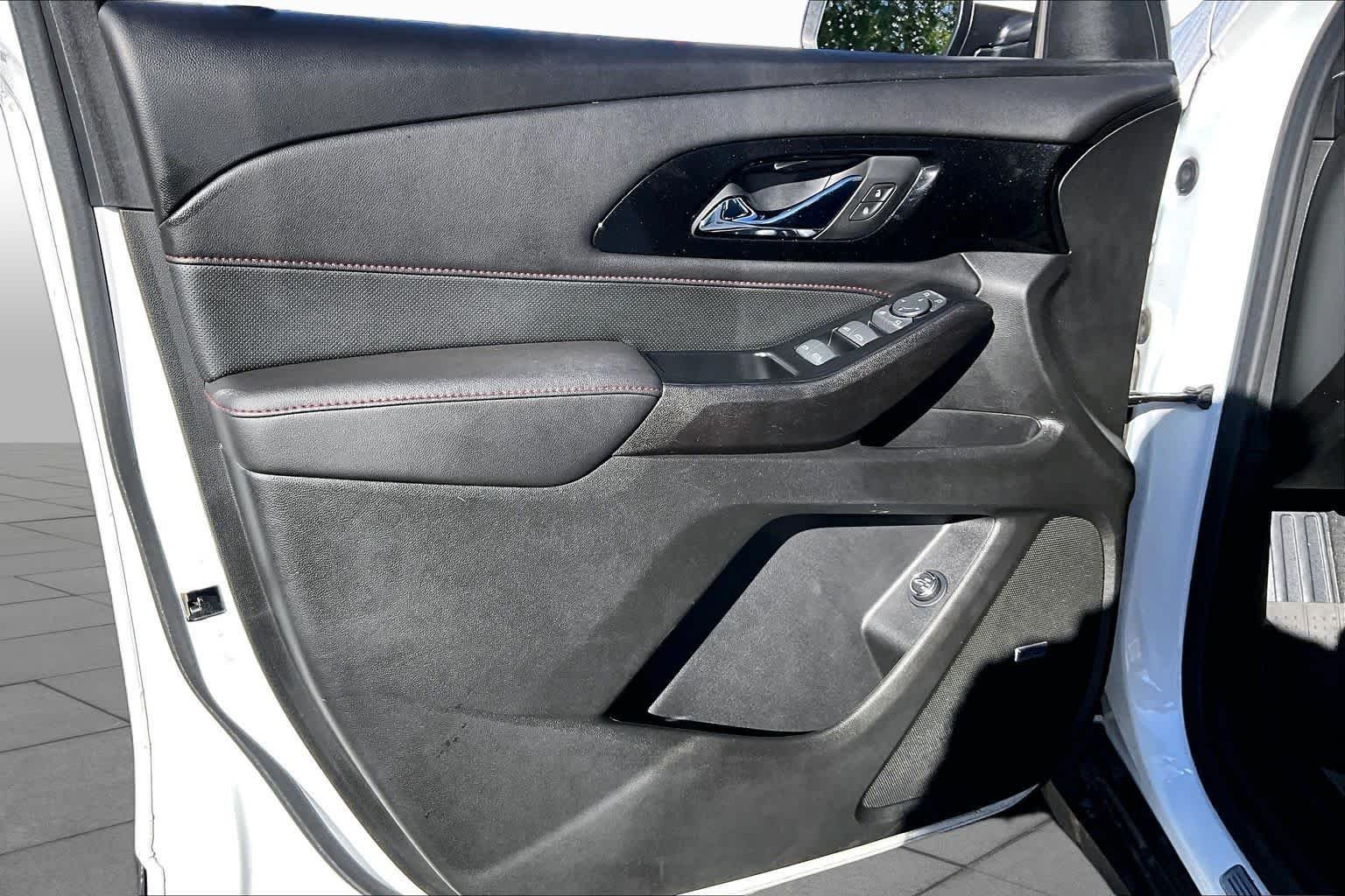 Used 2023 Summit White Chevrolet RS image 19