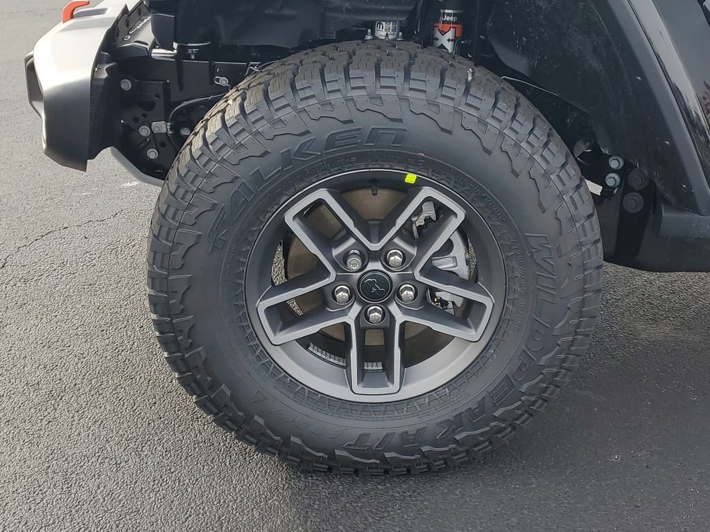 New 2026 Black Clearcoat Jeep Mojave image 5