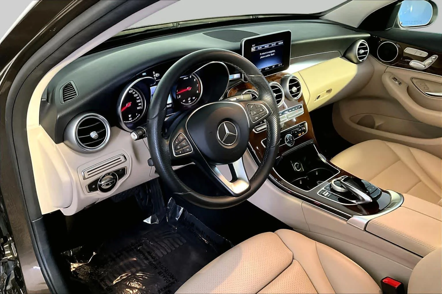 Used 2015 Dakota Brown Metallic Mercedes-Benz C 300 image 18