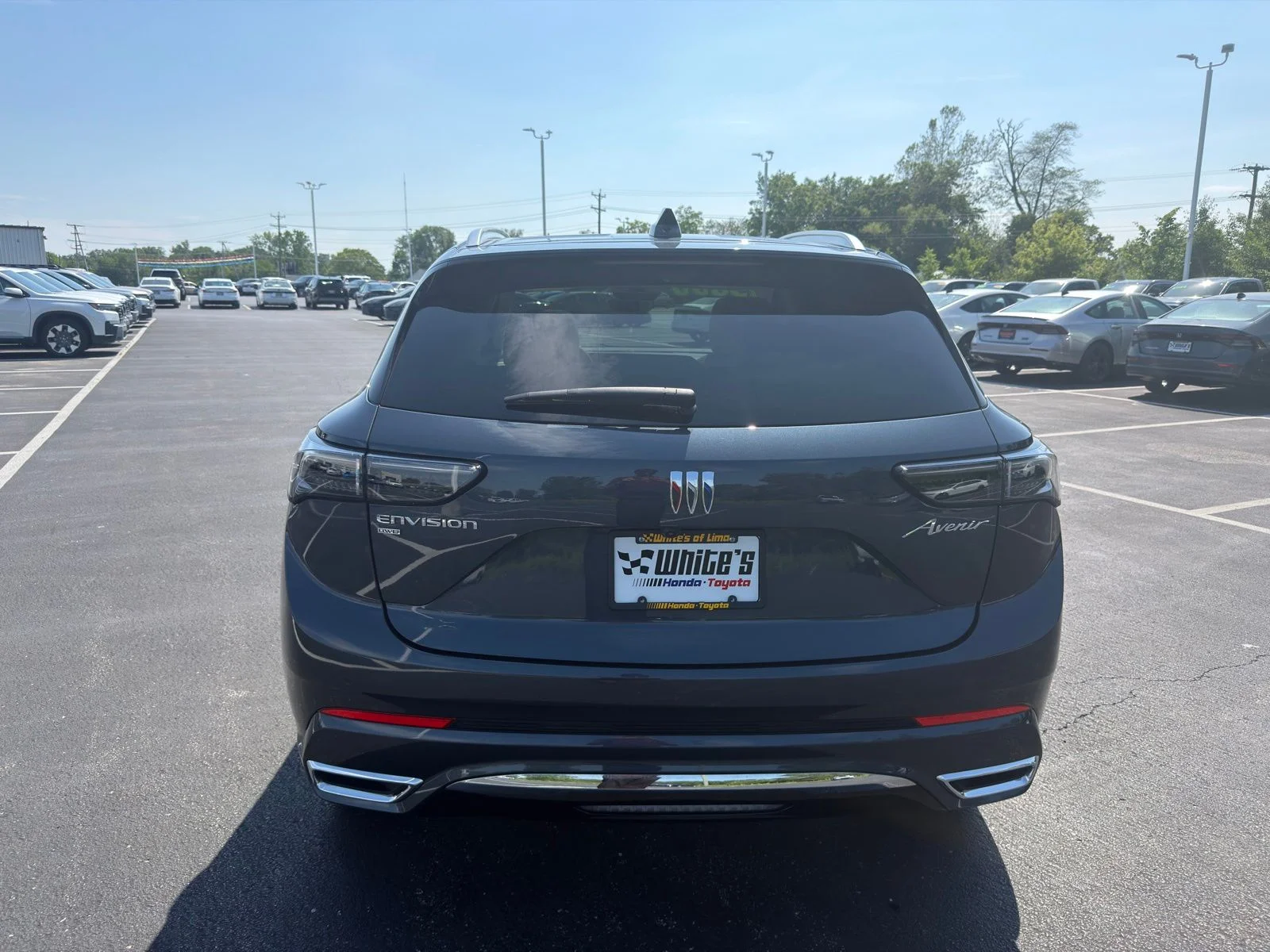 Used 2026 Quartz Blue Metallic Buick Avenir image 5