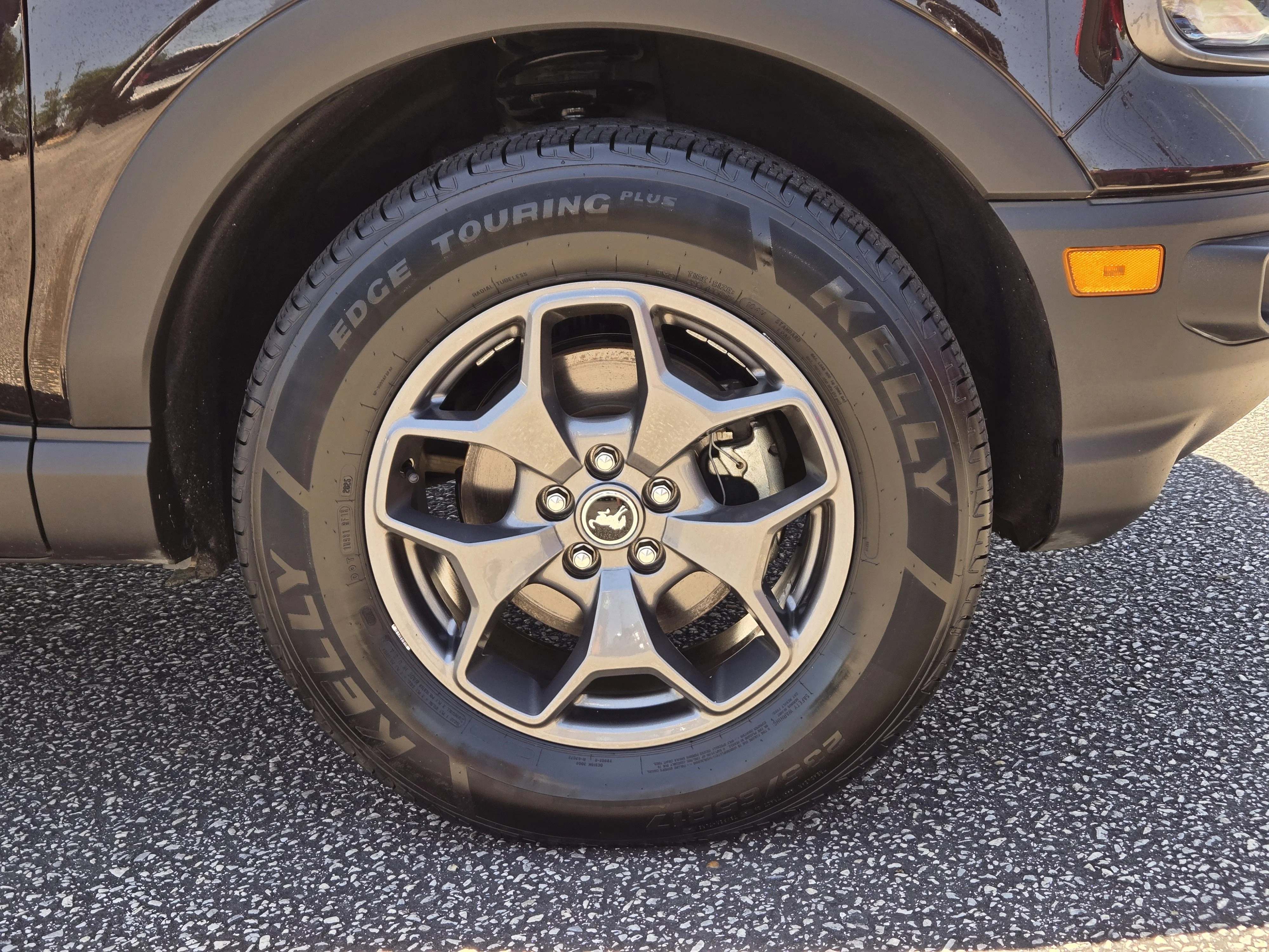 Used 2021 Kodiak Brown Metallic Ford Badlands image 5