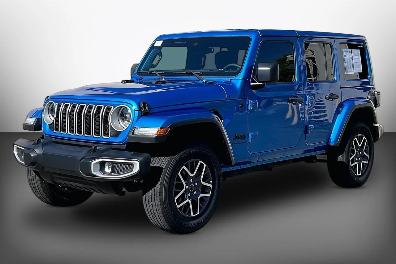 Certified Used 2025 Blue Jeep Sahara image 4