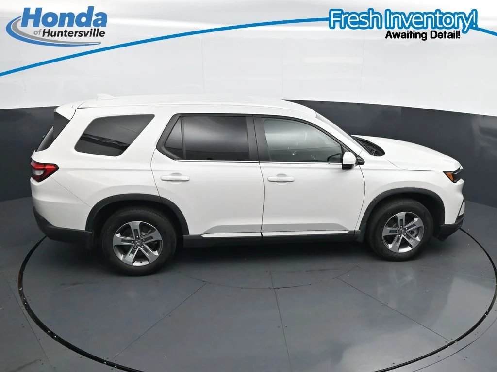 Used 2025 Platinum White Pearl Honda EX-L image 27
