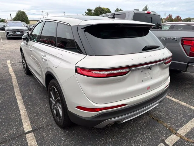 Used 2023 White Lincoln Standard image 4