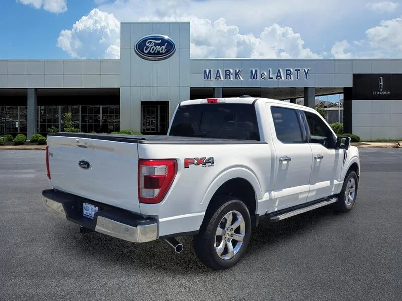 Used 2022 White Metallic FORD LARIAT 4WD SUPERCREW 5.5