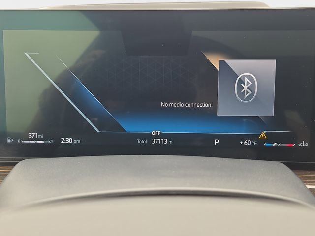 Used 2025 Green BMW xDrive40i image 23