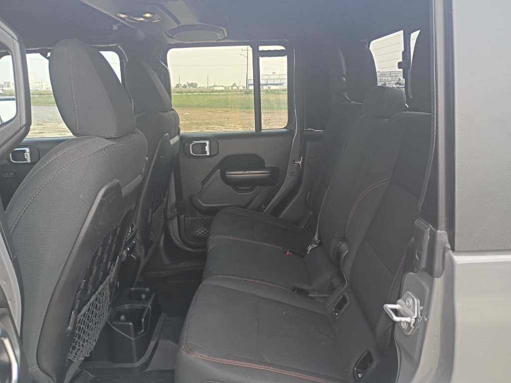 Used 2021 Granite Crystal Metallic Clearcoat Jeep Rubicon image 16