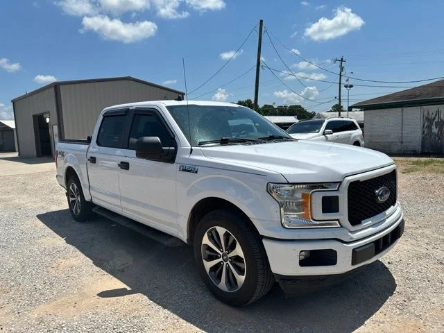 Used 2020 White Ford XL image 1