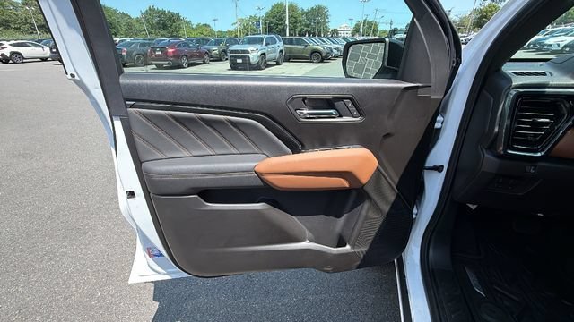 2026 GMC Canyon AT4 - Photo 15