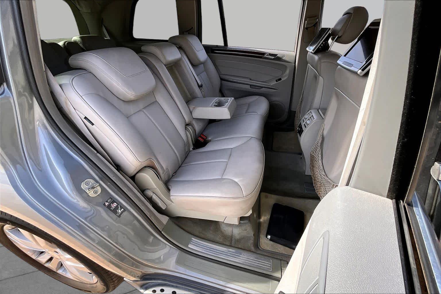 Used 2011 Iridium Silver Metallic Mercedes-Benz GL 450 image 18