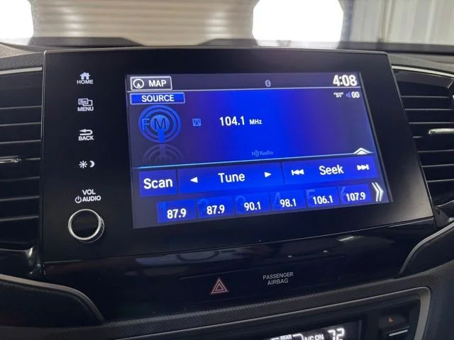 Used 2023 White Honda RTL-E image 21