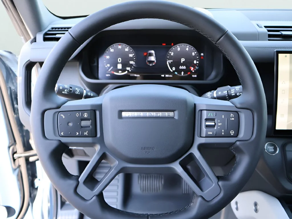 New 2026 Blue Land Rover X-Dynamic SE image 29