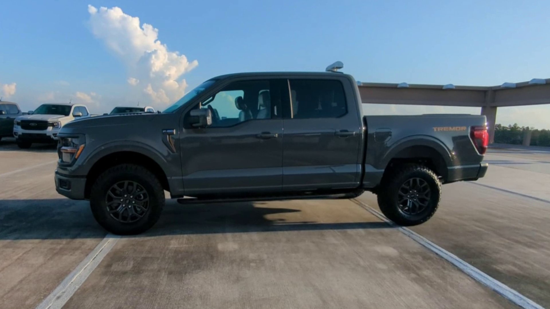 New 2026 Marsh Gray Ford Tremor® image 23