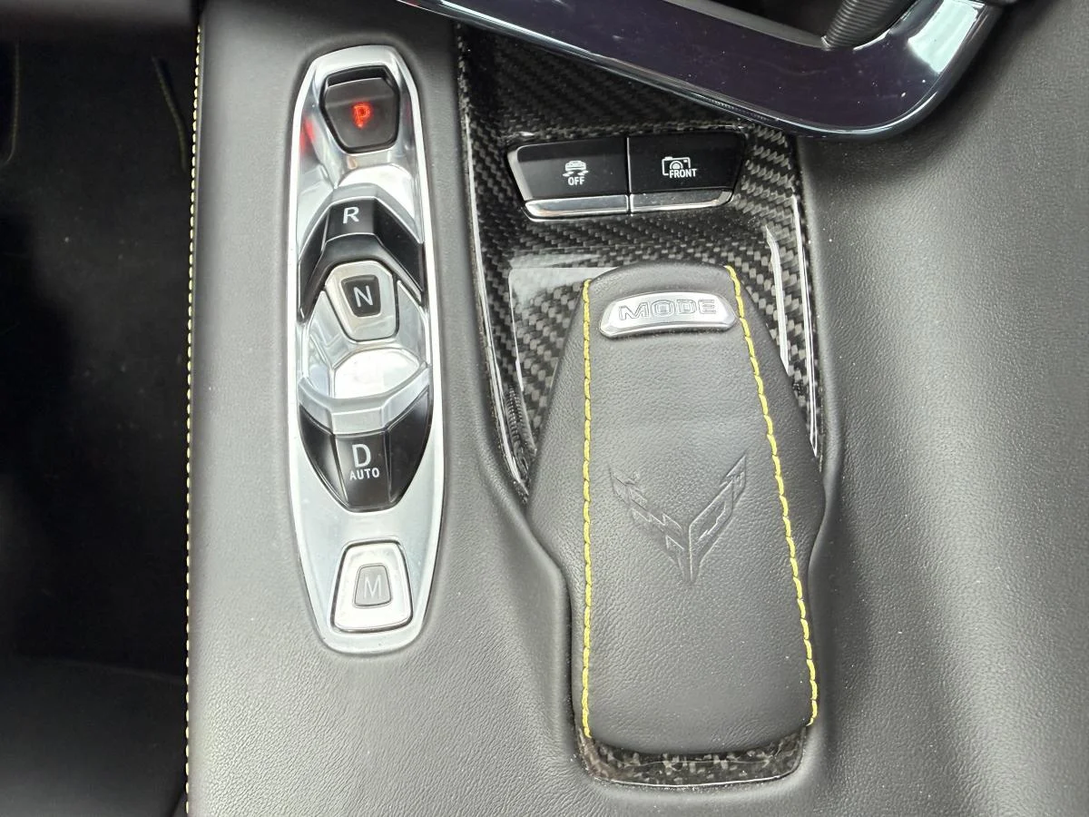 Used 2025 Yellow Chevrolet 3LT image 33