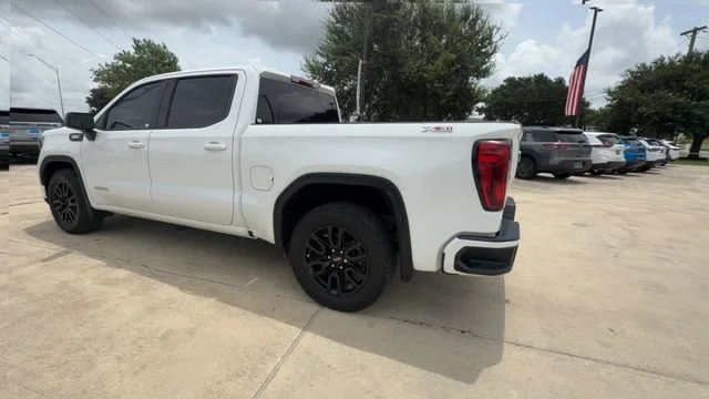 Used 2024 Summit White GMC Elevation image 6