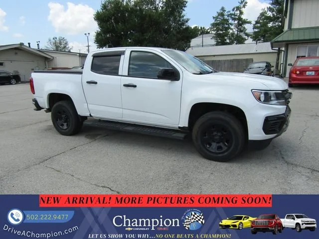 Used 2022 Summit White Chevrolet WT image 3