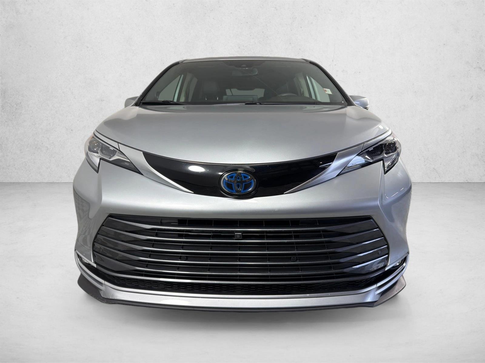Certified Used 2022 Celestial Silver Metallic Toyota Platinum image 10