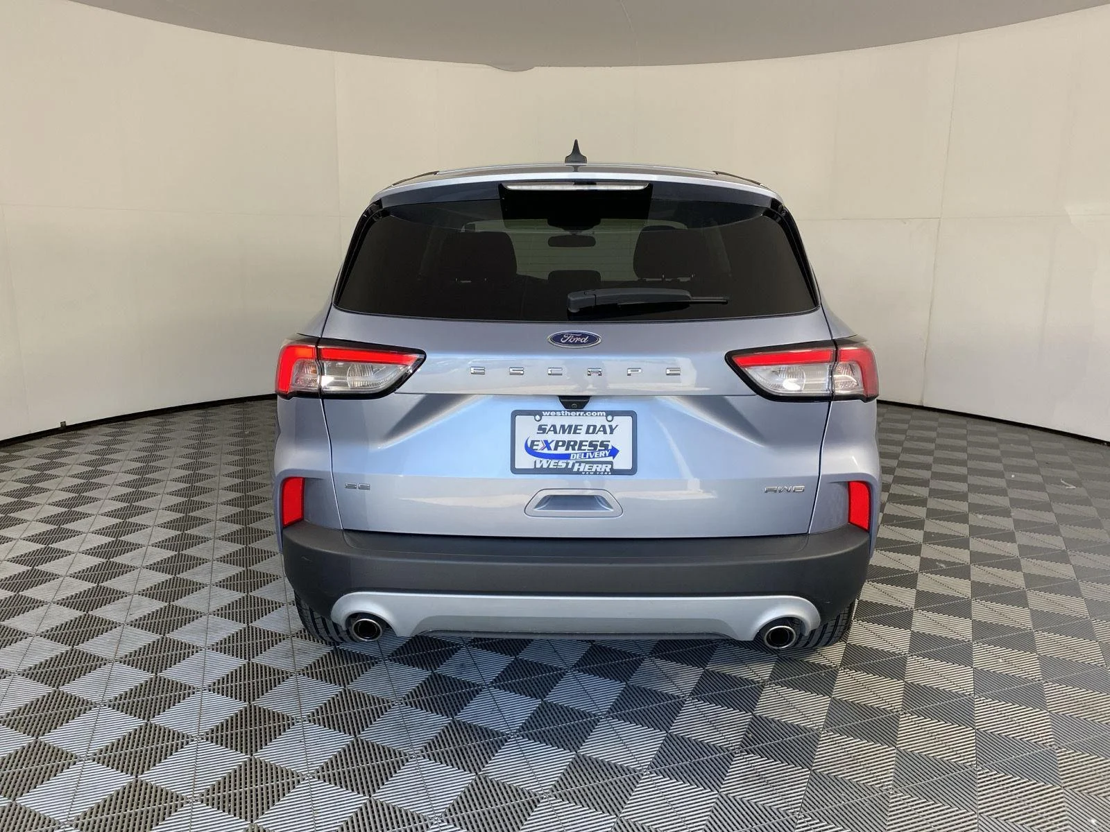 Used 2022 Iced Blue Silver Ford SE image 6