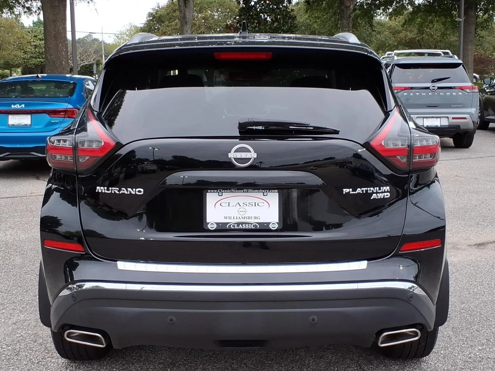 Used 2023 Super Black Nissan Platinum image 8